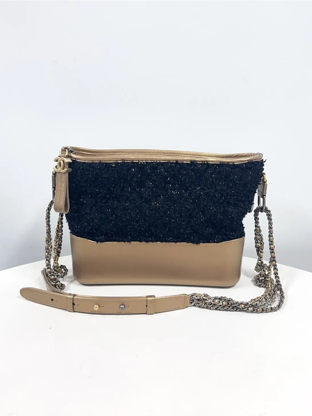 Chanel Gabrielle medium Hobo Bag Tweed and Calfskin Black & Gold
